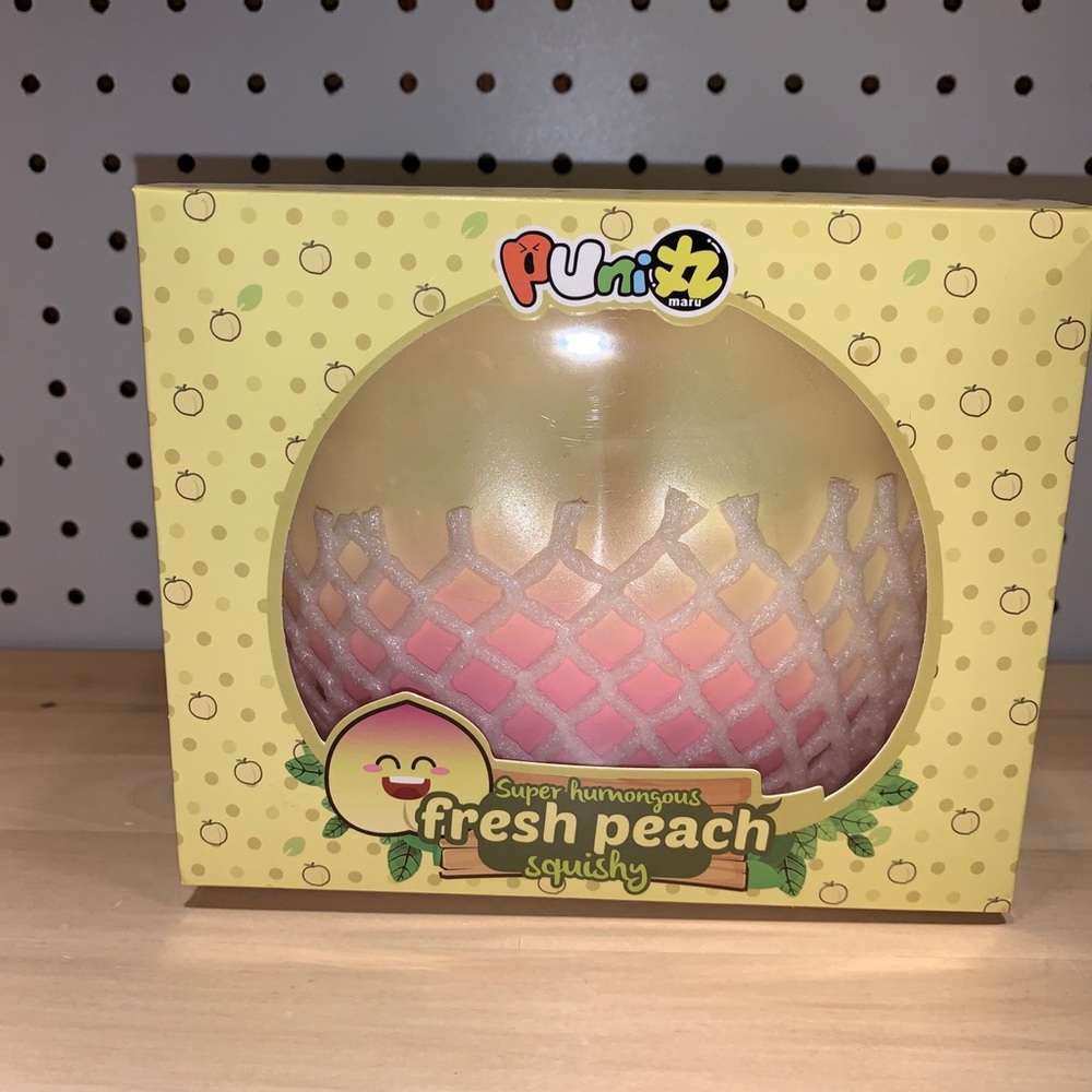 NEW Puni Maru Super Humongous Fresh Peach Squishy